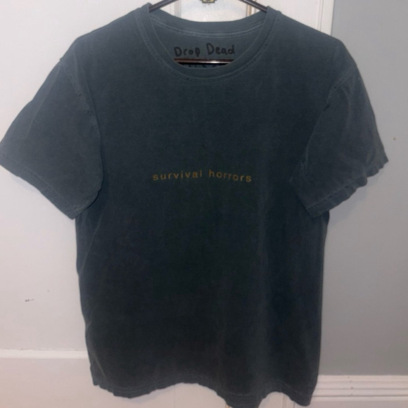 Dropdead survival horrors graphic textured tshirt size M - Picture 2 of 3